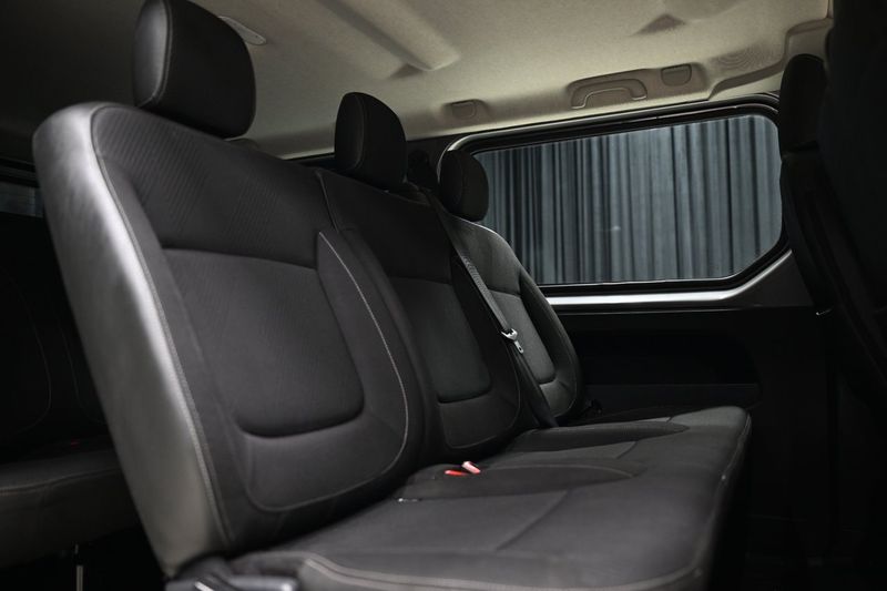 Nissan NV300 bild 10