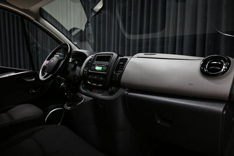 Nissan NV300 bild 23