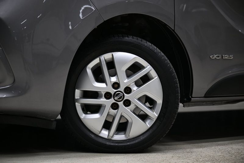 Nissan NV300 bild 5