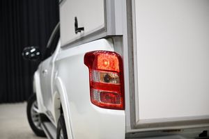 Mitsubishi L 200 bild 14