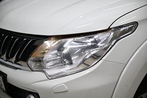 Mitsubishi L 200 bild 16