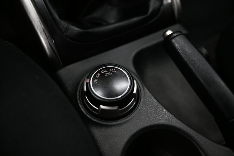 Mitsubishi L 200 bild 23