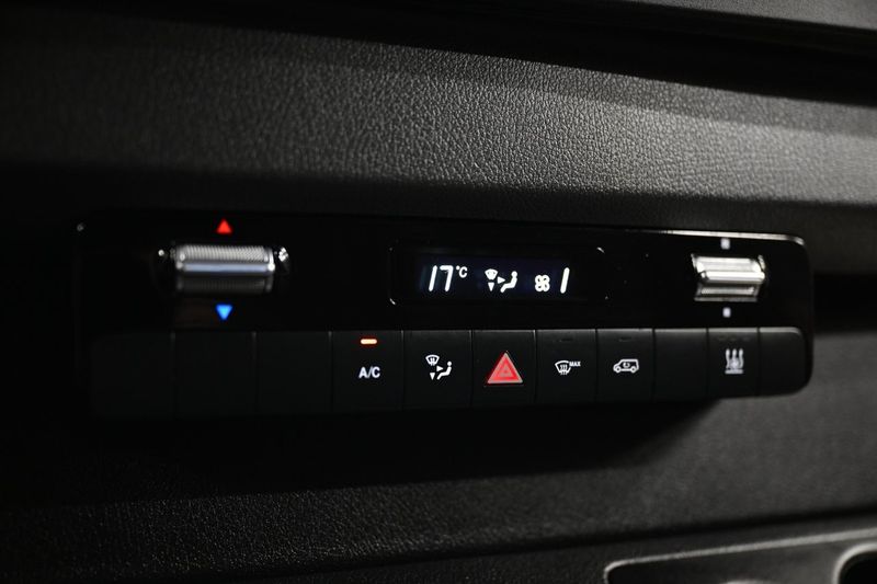 Mercedes Sprinter bild 24
