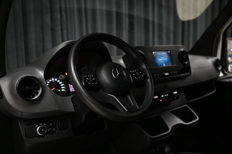Mercedes Sprinter bild 11