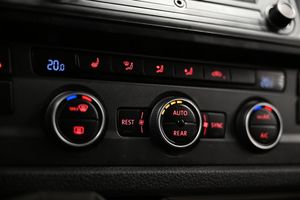 Volkswagen Caravelle bild 25
