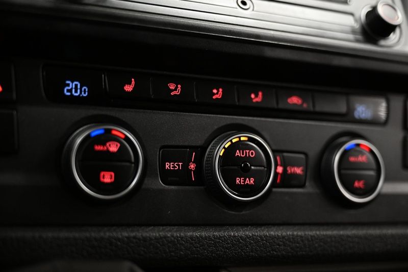 Volkswagen Caravelle bild 25