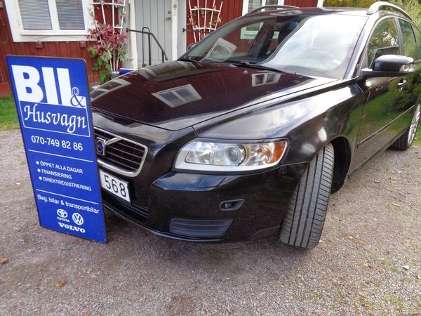 Volvo V50 2.0D Kinetic FULLSERVAD/NYBES/MV/ACC/FINANS/INBYTE - 2008