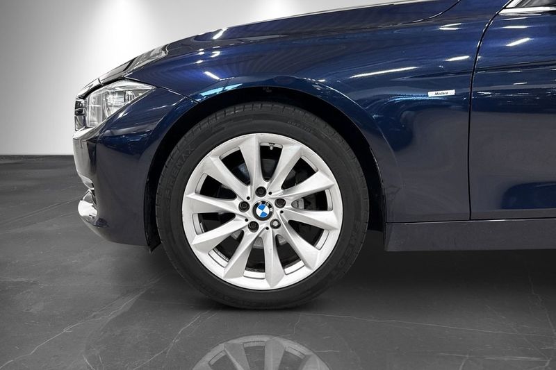 BMW 320 bild 2