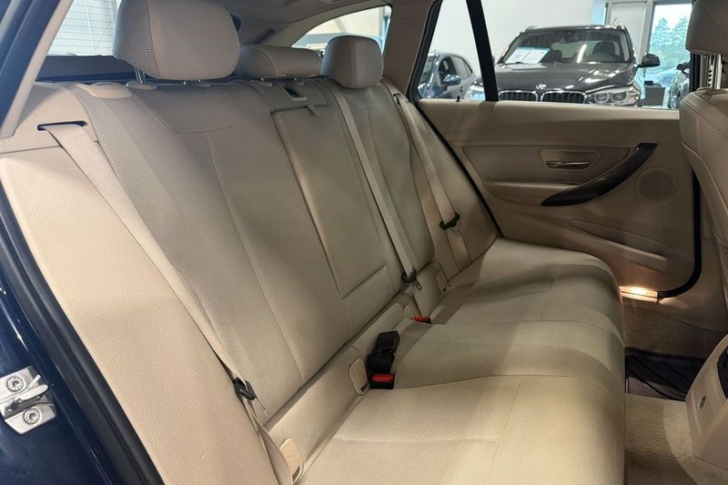 BMW 320 bild 18