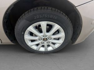 Toyota Auris bild 30
