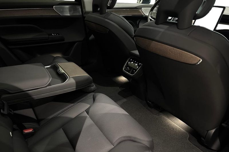 Volvo ES90 bild 9
