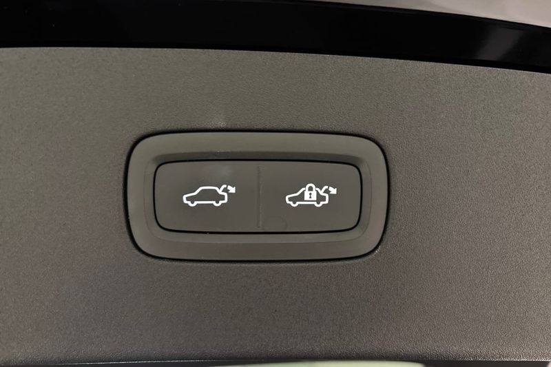 Volvo ES90 bild 18
