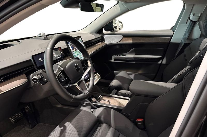 Volvo ES90 bild 14