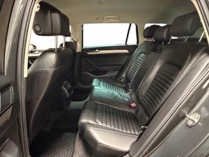 Volkswagen Passat bild 13