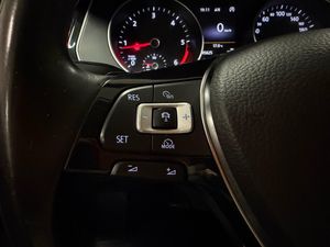 Volkswagen Passat bild 19