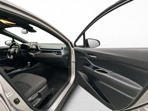 Toyota C-HR bild 25