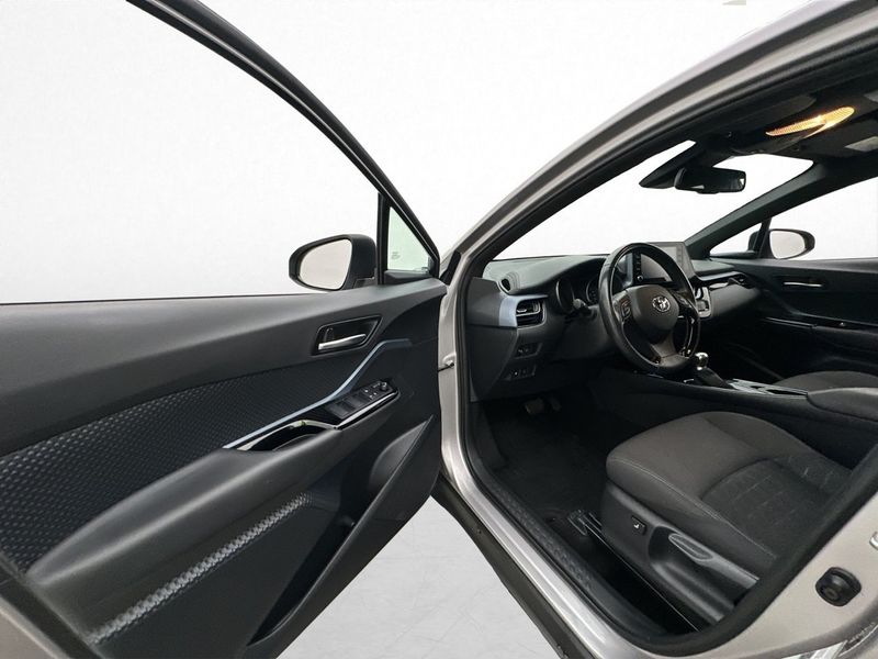 Toyota C-HR bild 10