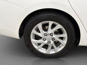 Toyota Auris bild 30