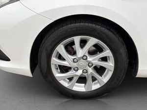 Toyota Auris bild 28