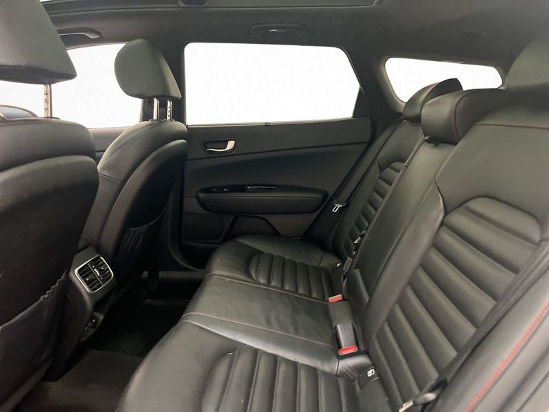 Kia Optima bild 28