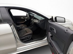 Mercedes CLA220 bild 28