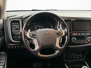 Mitsubishi Outlander bild 12