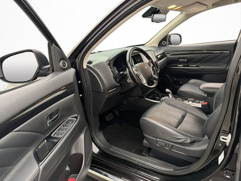 Mitsubishi Outlander bild 11