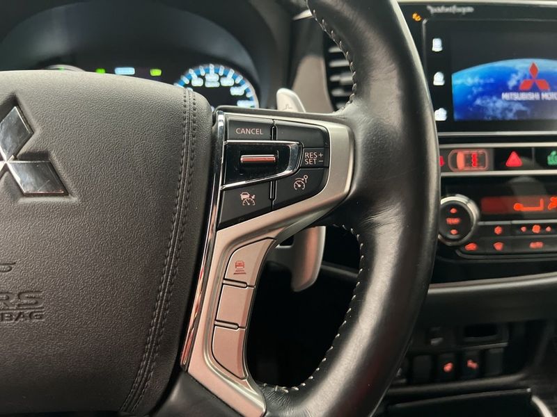 Mitsubishi Outlander bild 16