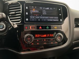 Mitsubishi Outlander bild 23