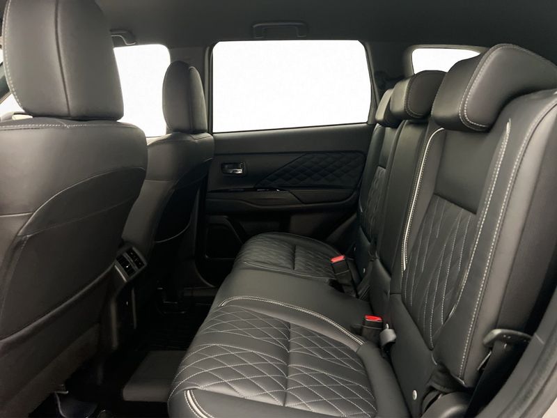 Mitsubishi Outlander bild 28