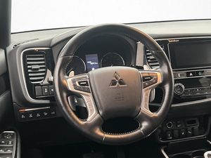 Mitsubishi Outlander bild 12
