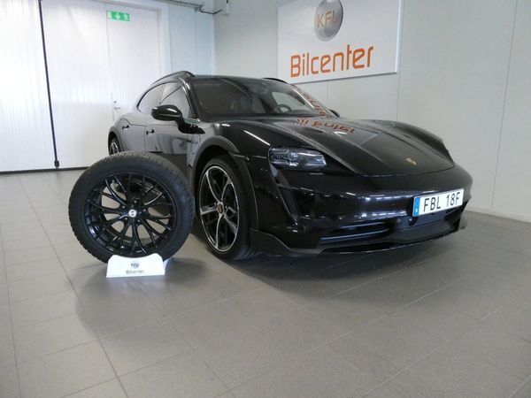 Porsche Taycan 4 4 Cross Turismo DD Chrono HU-Bose-Luft-Pano-360-HU-SoV - 2024