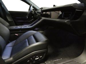 Porsche Taycan bild 14