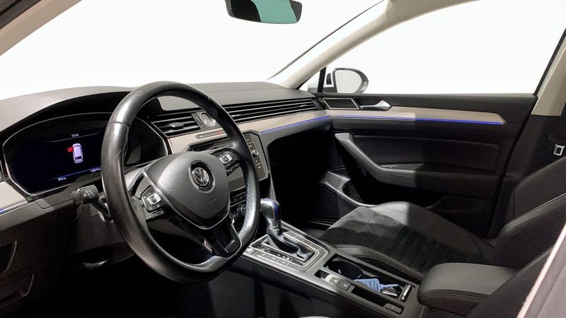 Volkswagen Passat bild 7