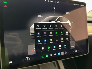 Tesla Model Y bild 23