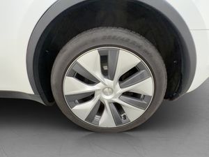 Tesla Model Y bild 31