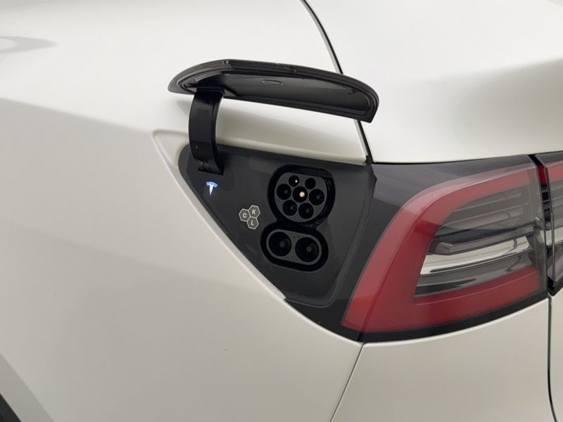 Tesla Model Y bild 29