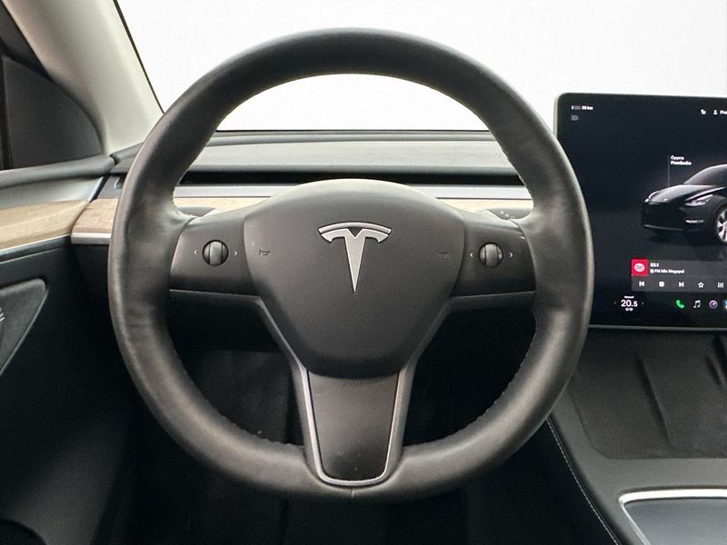 Tesla Model Y bild 16