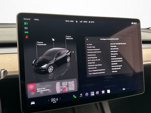 Tesla Model Y bild 22