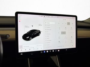 Tesla Model 3 bild 20