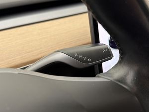 Tesla Model 3 bild 16