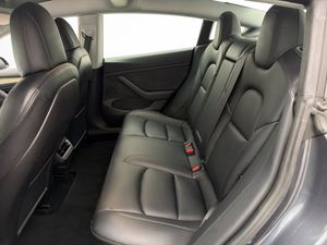 Tesla Model 3 bild 29
