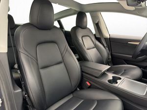 Tesla Model 3 bild 28