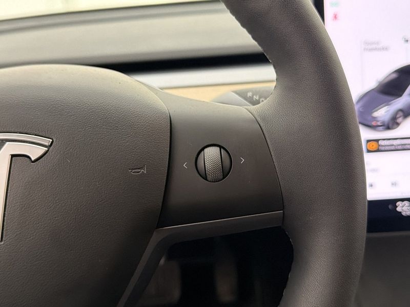 Tesla Model 3 bild 15
