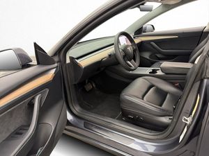 Tesla Model 3 bild 11