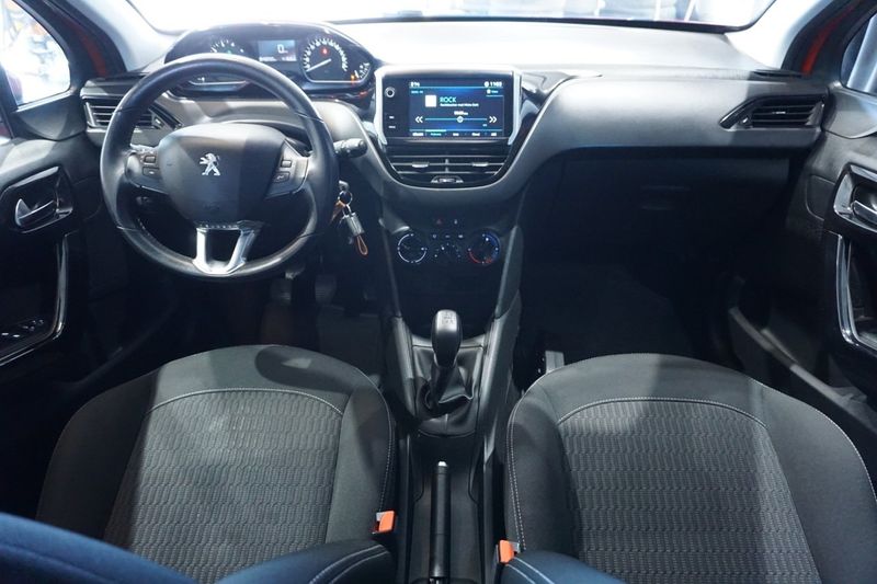 Peugeot 208 bild 9