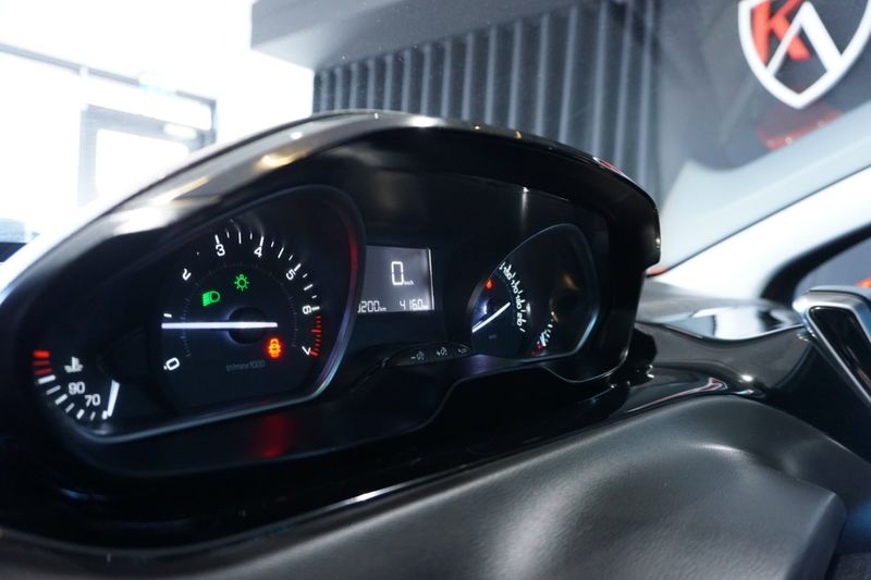 Peugeot 208 bild 10