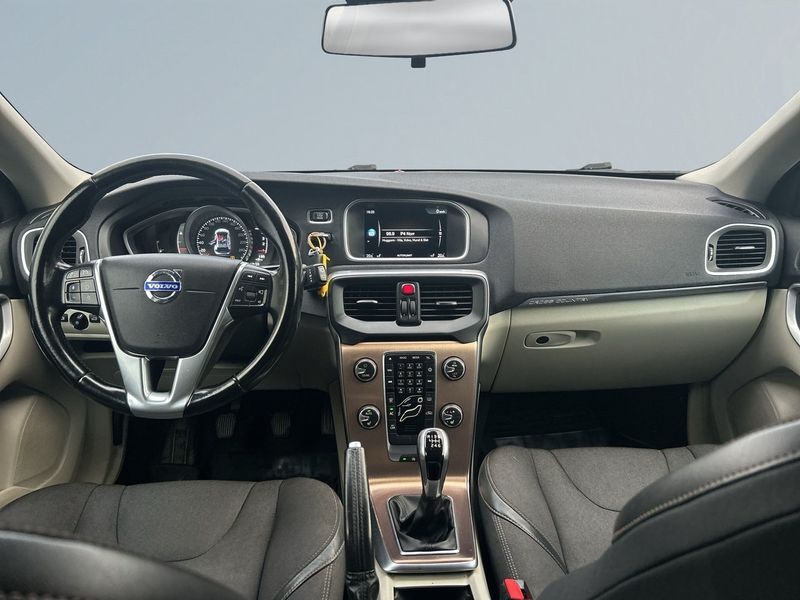 Volvo V40 bild 8