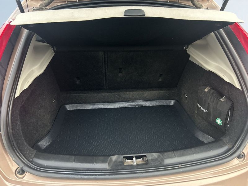 Volvo V40 bild 12