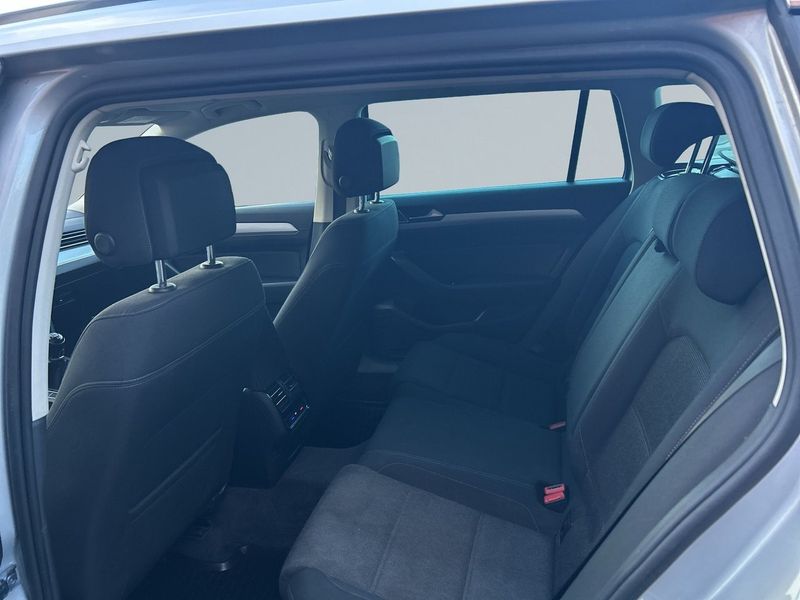 Volkswagen Passat bild 13